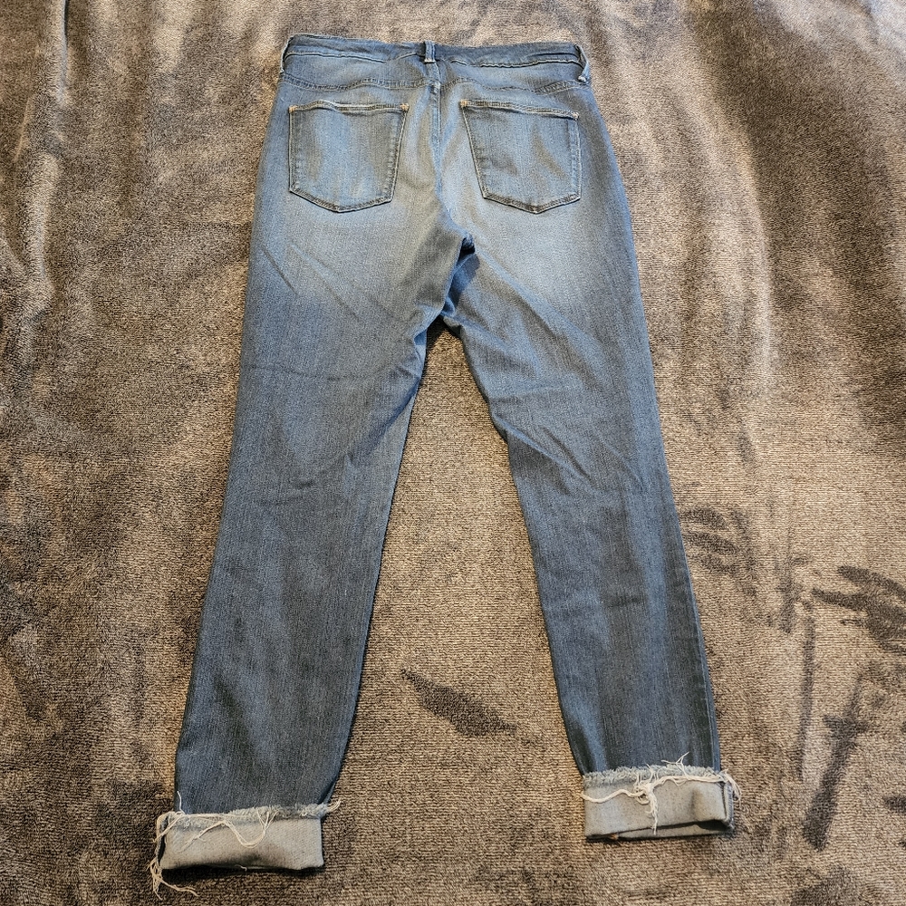 Universal Thread woman's jeans - Picture 3 of 5